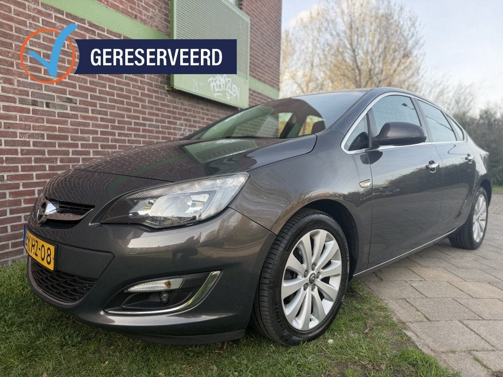 Opel Astra 1.4 Turbo Cosmo*2013*Clima|Nav|Cruise|Led|Lmv|T-h, Euro 5, Zwart, 4 cilinders, 700 kg