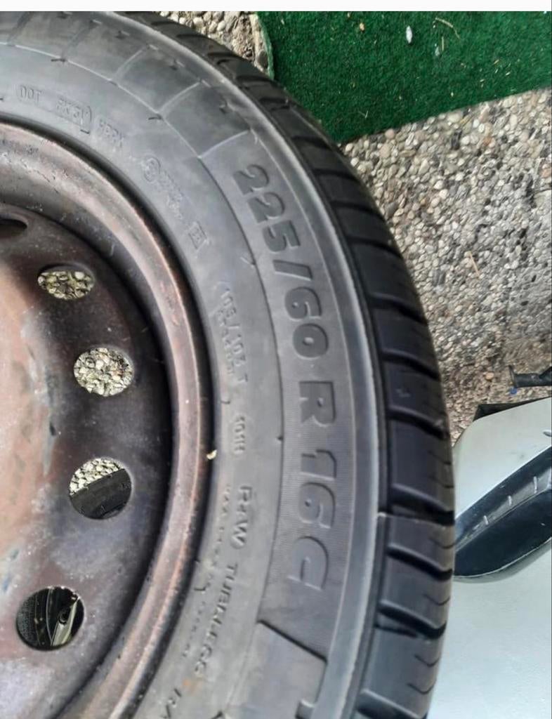 Zomerbanden 225/60/R16 op stalen velgen 5x114,3, Ophalen of Verzenden, Zo goed als nieuw