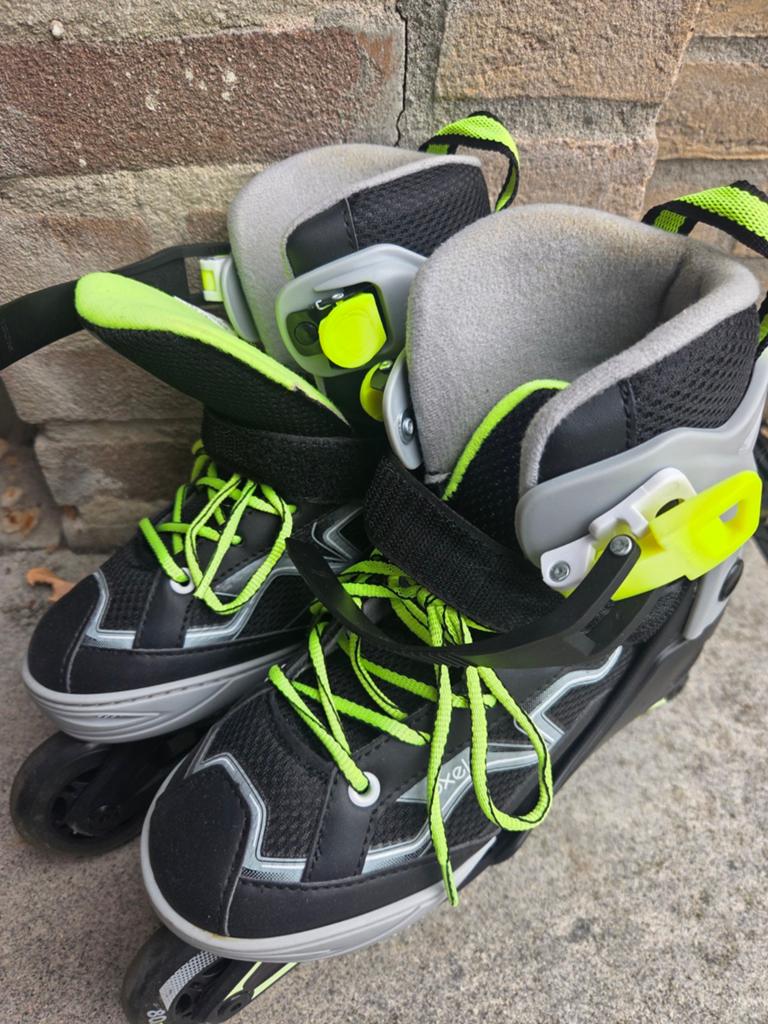 Decathlon skeelers maat 35-38 | conditie: goed, Ophalen