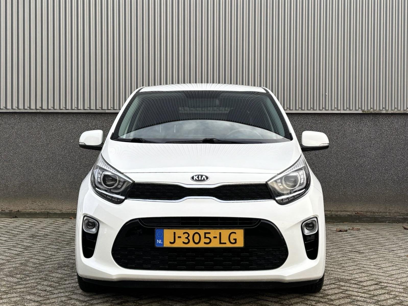 Kia Picanto 1.0 MPi 67pk 4-zits DynamicPlusLine Navigatie |, Auto's, Voorwielaandrijving, Gebruikt, 4 stoelen, Wit