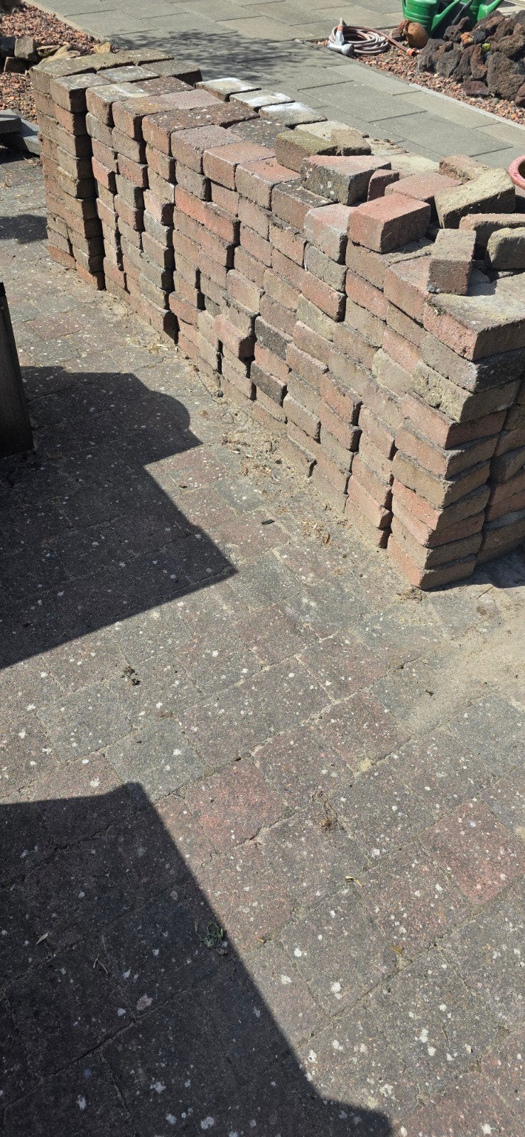 GRATIS Gebruikte koppelstones voor tuin of oprit, Gebruikt, Klinkers, Ophalen of Verzenden, 10 m² of meer