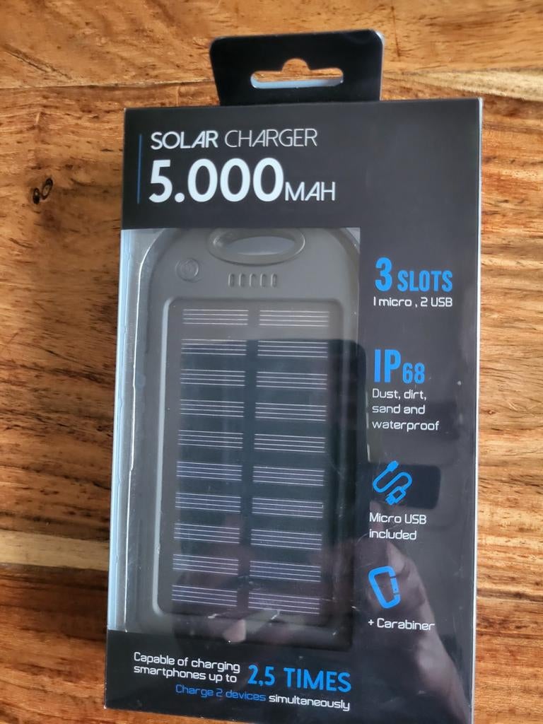 Solar Oplader 5000mAh - Waterdicht met 3 USB-poorten, Ophalen of Verzenden, Nieuw, Onbekend