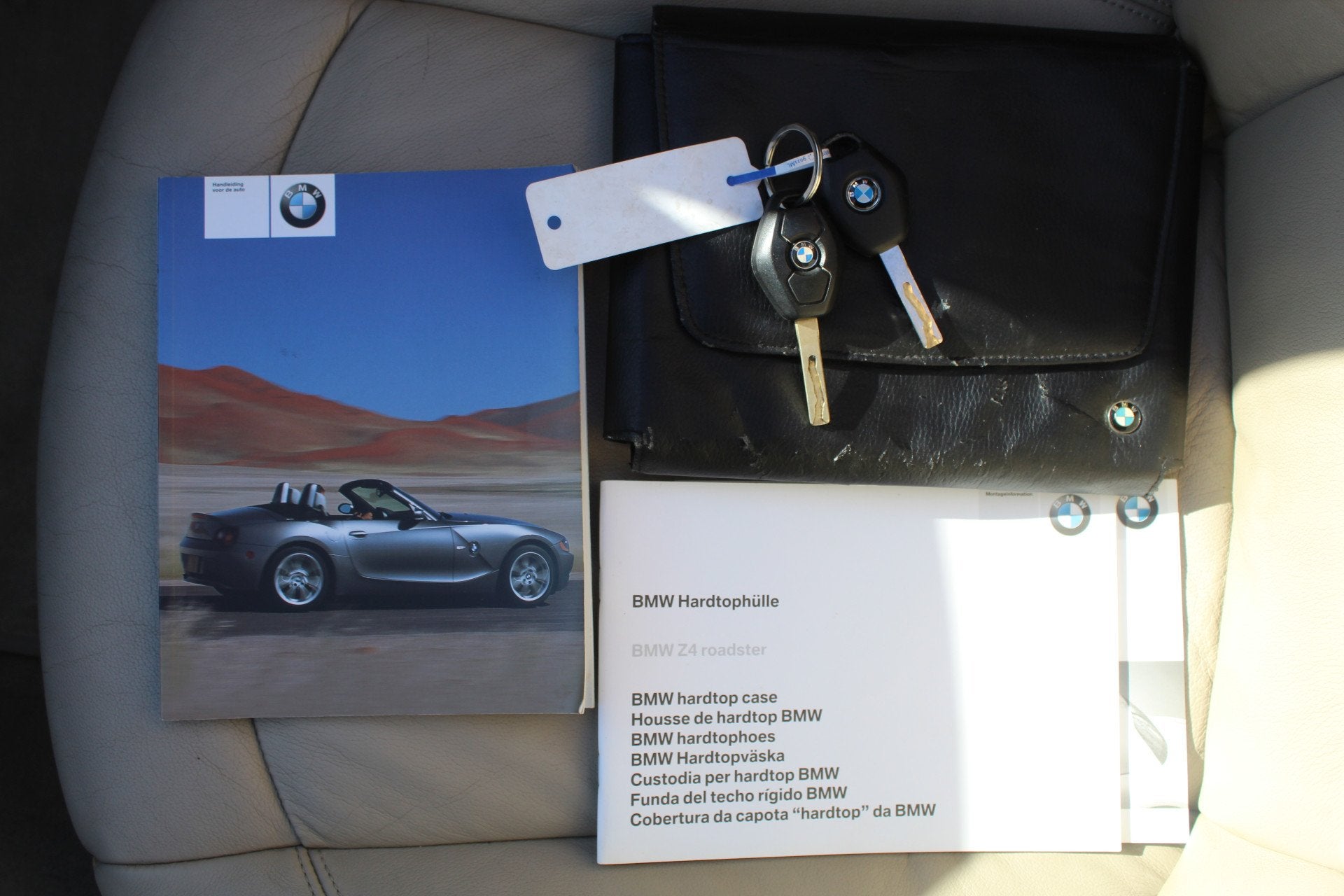 BMW Z4 Roadster 2.5i S Automaat Incl. Hardtop|Nederlandse au, Auto's, BMW, 12 maanden, Achterwielaandrijving, Gebruikt, Beige