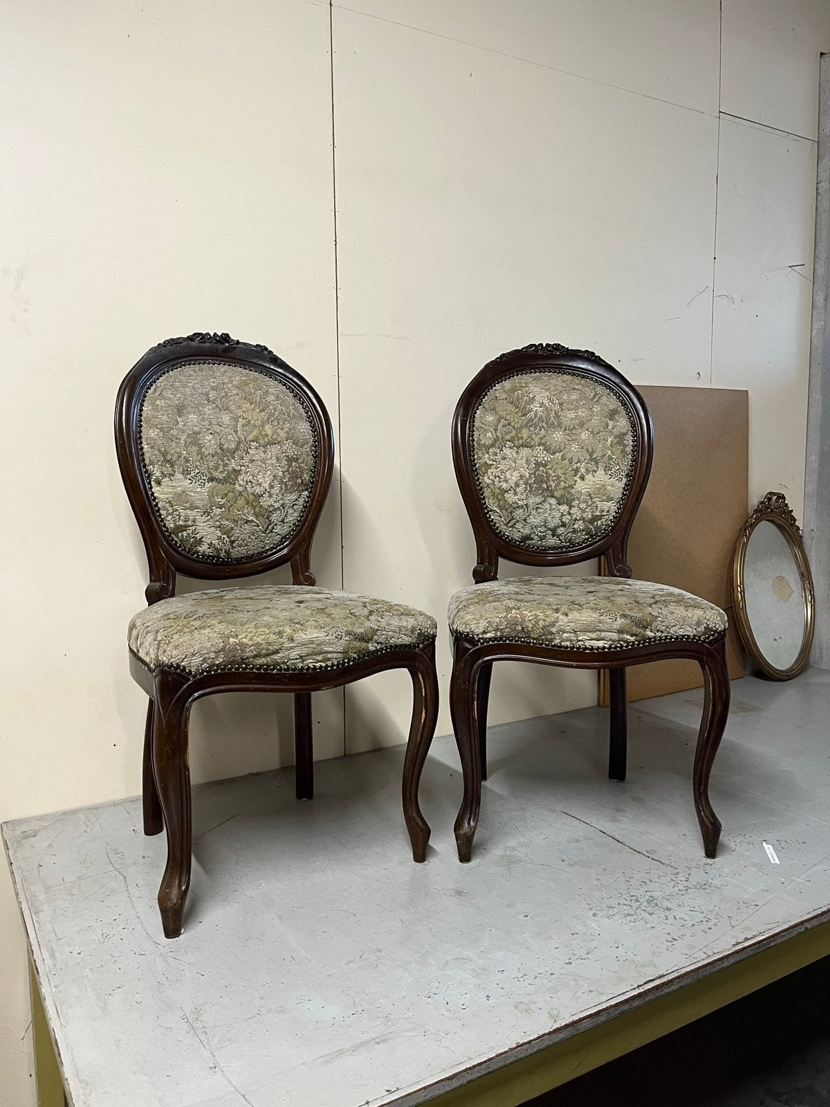 2 eetkamer stoelen | Barok, Huis en Inrichting, Stoelen, Ophalen