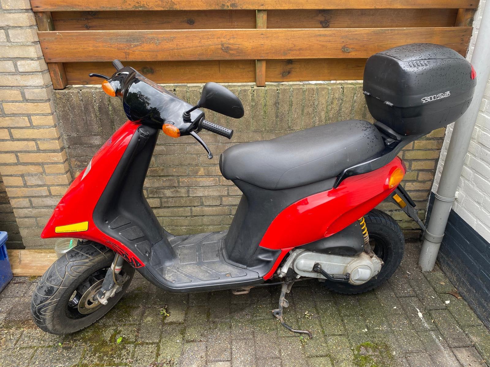 Scooter Gilera Typhoon 45km 16869 km goed onderhouden