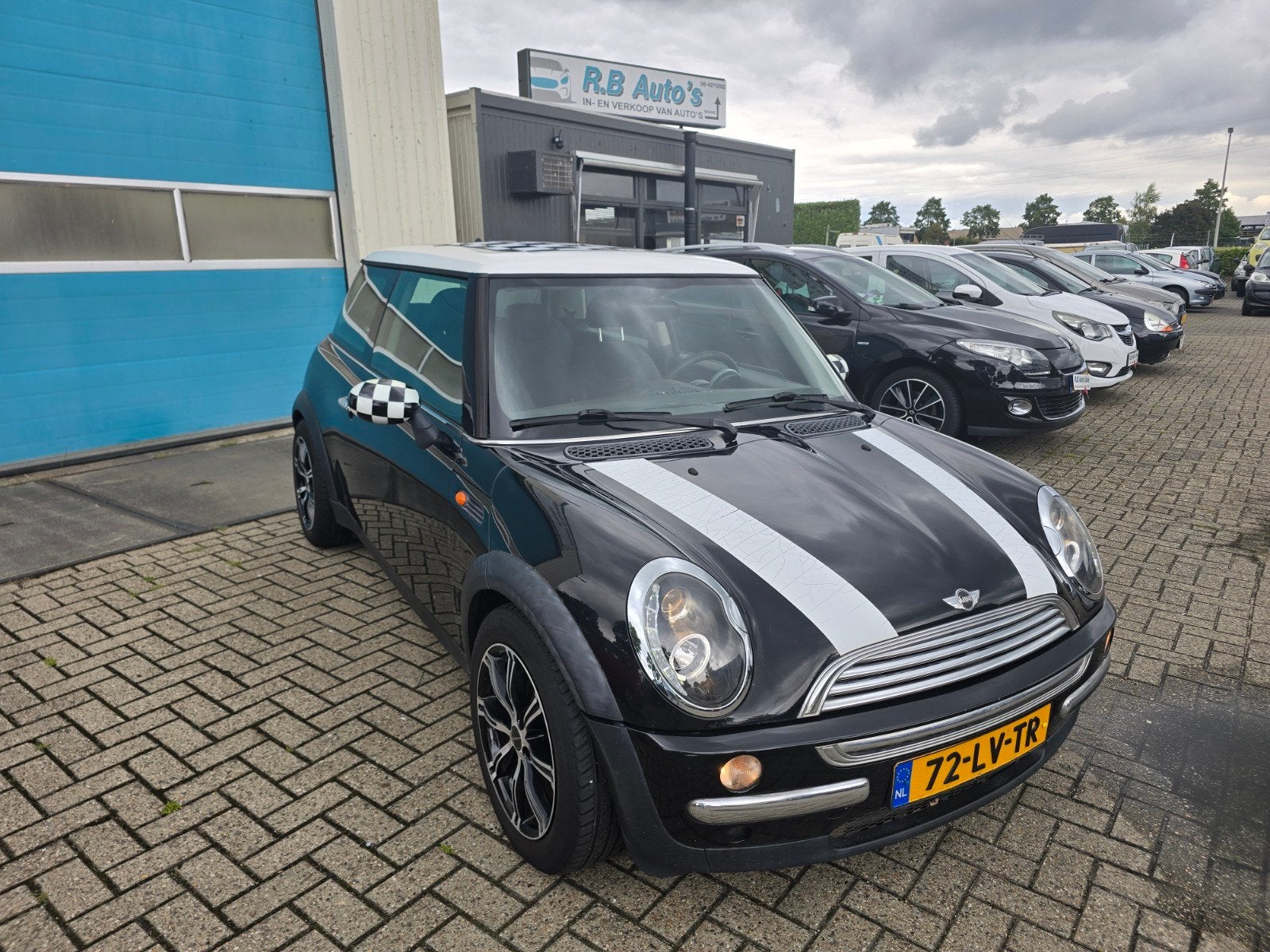 Mini 1.6 16V Cooper 2003 Zwart, Voorwielaandrijving, 4 cilinders, 4 stoelen, Zwart