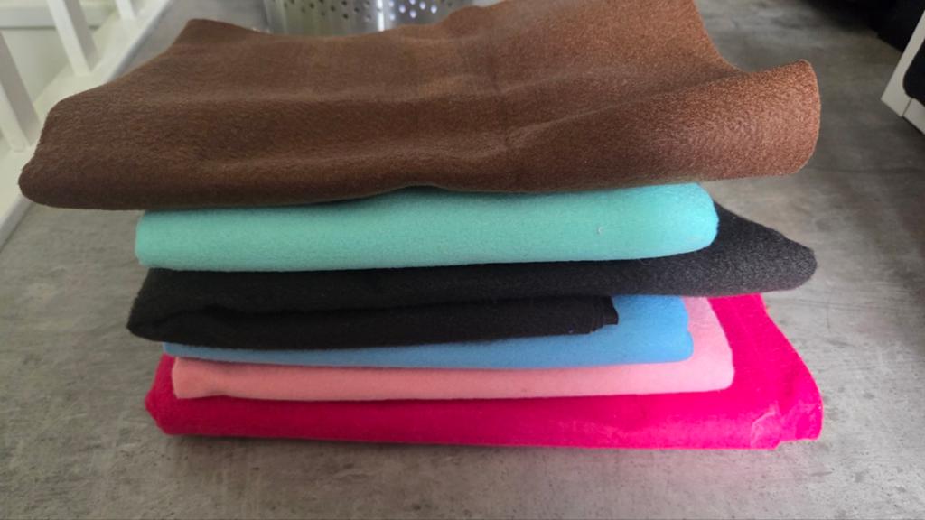 Stevige Effen Vilt Stof - Diverse Kleuren, Ophalen of Verzenden