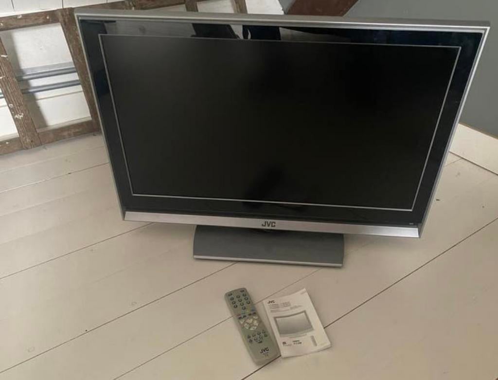 Jvc flatscreen tv 32 inch, 50 Hz, 80 tot 100 cm, Zo goed als nieuw, Ophalen