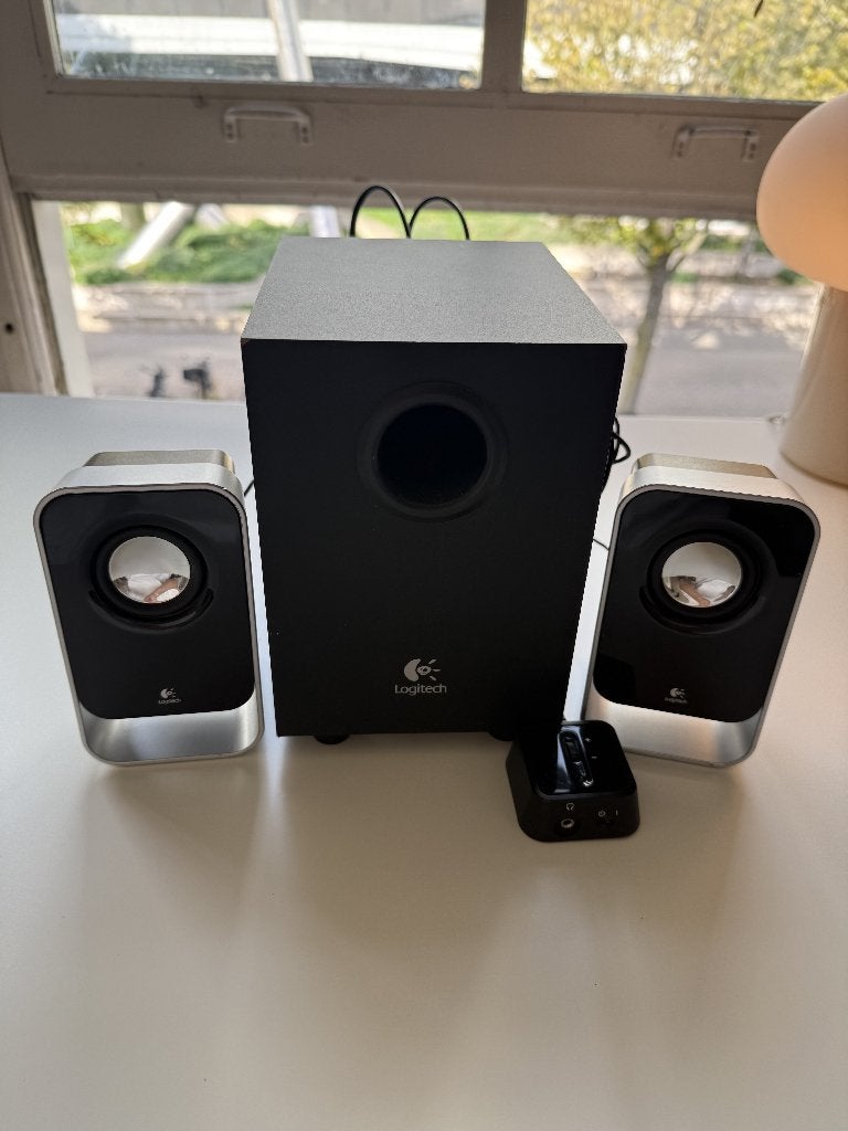 Logitech LS21 Luidsprekerset met Subwoofer, Computers en Software, Ophalen of Verzenden, Zo goed als nieuw, Audiokanaal 2.1, Logitech