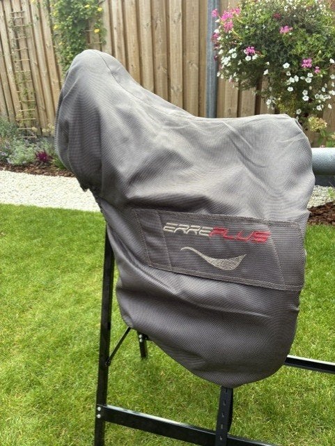 Erreplus dressuurzadel, Dieren en Toebehoren, Paarden en Pony's | Zadels, Ophalen, Dressuur, M (17 inch), Close contact