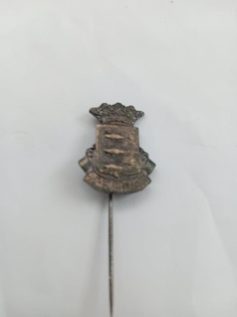 Pin - SCHEVENINGEN, Verzamelen, Speldjes, Pins en Buttons, Ophalen of Verzenden, Gebruikt, Stad of Land, Speldje of Pin