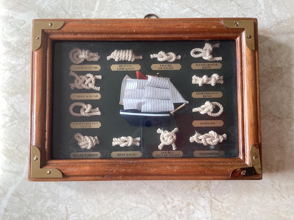 Scheepsknopen // 18x17 cm houten lijst, Ophalen of Verzenden, Zo goed als nieuw