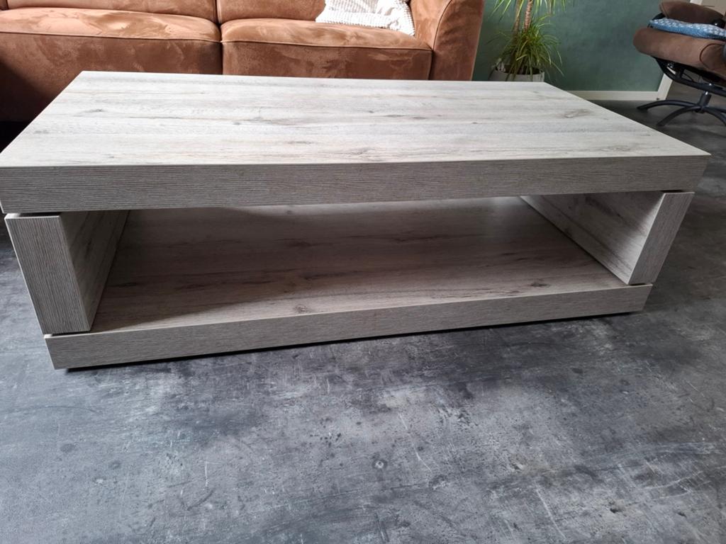 Salontafel 135cm, Ophalen, Overige materialen, 100 tot 150 cm, 50 tot 100 cm