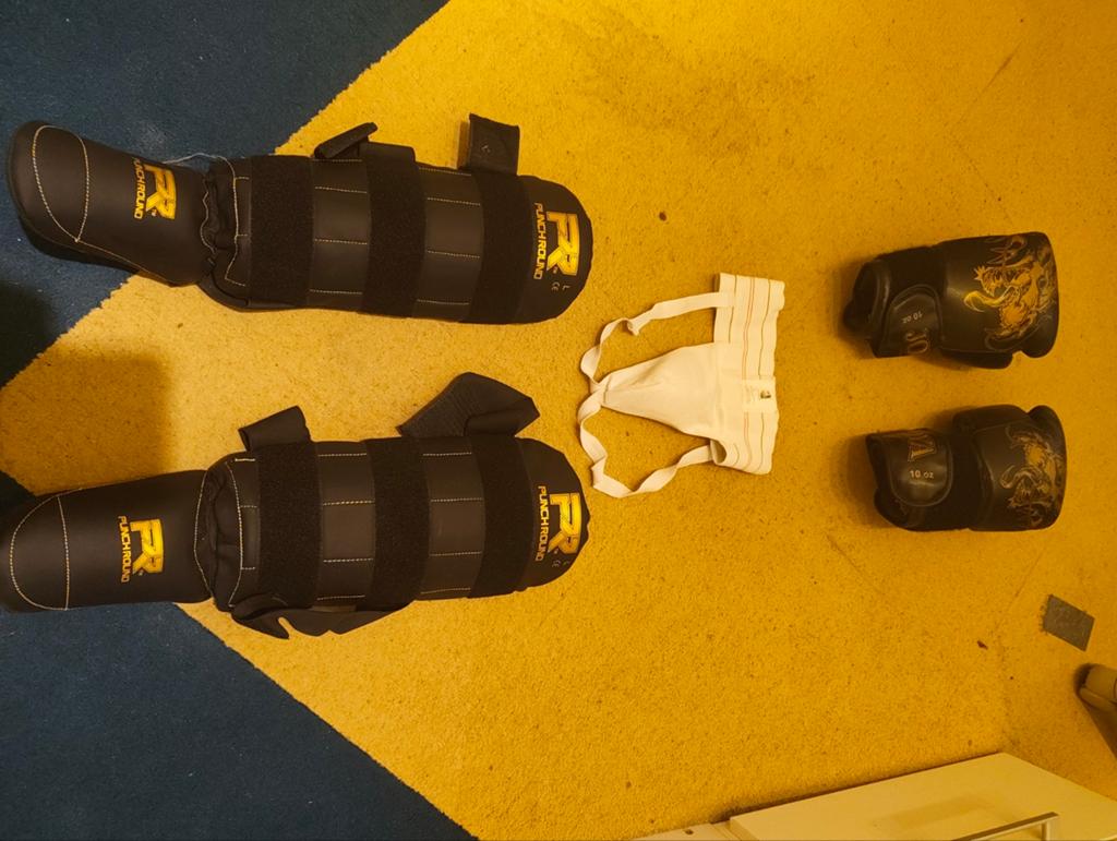 Kickbox set, Overige, Vechtsportbescherming, Zo goed als nieuw, Maat M