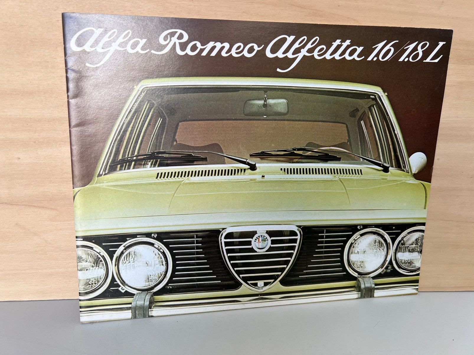 Alfa Romeo type Alfetta 1.6 - 1.8L uit 1979., Ophalen of Verzenden, Zo goed als nieuw, Auto's