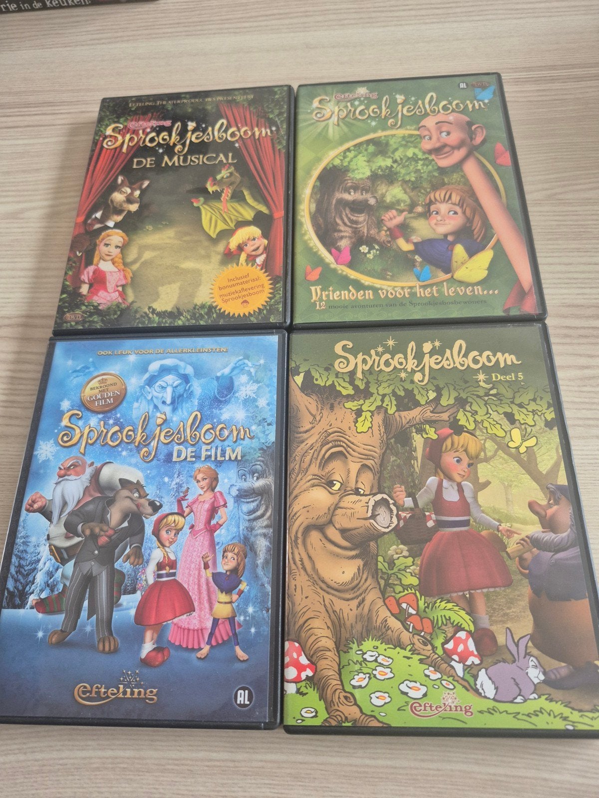 Efteling Sprookjesboom DVD Collectie (4 stuks), Gebruikt, Verzamelbox, Alle leeftijden, Nederlands