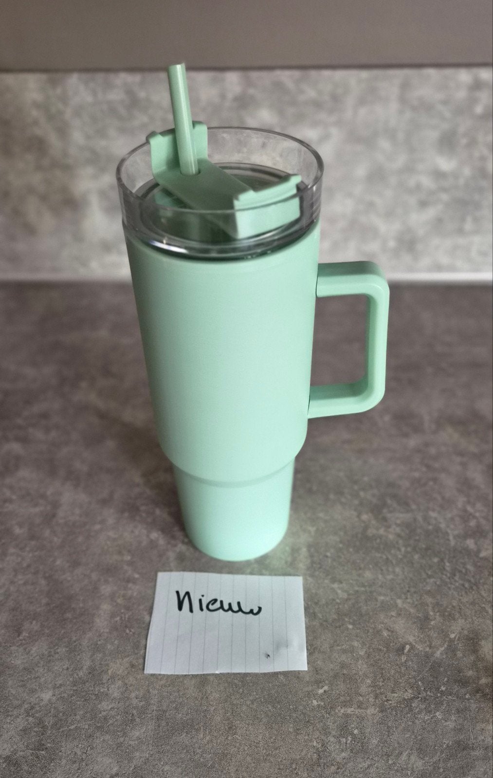 Nieuwe mintgroene beker met rietje en handvat, Ophalen of Verzenden, Nieuw, Groen