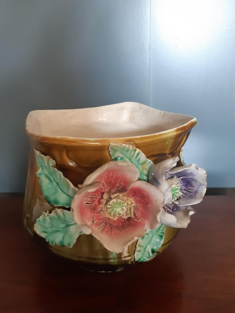 Antieke bloempot met bloemdecoratie, Antiek en Kunst, Ophalen