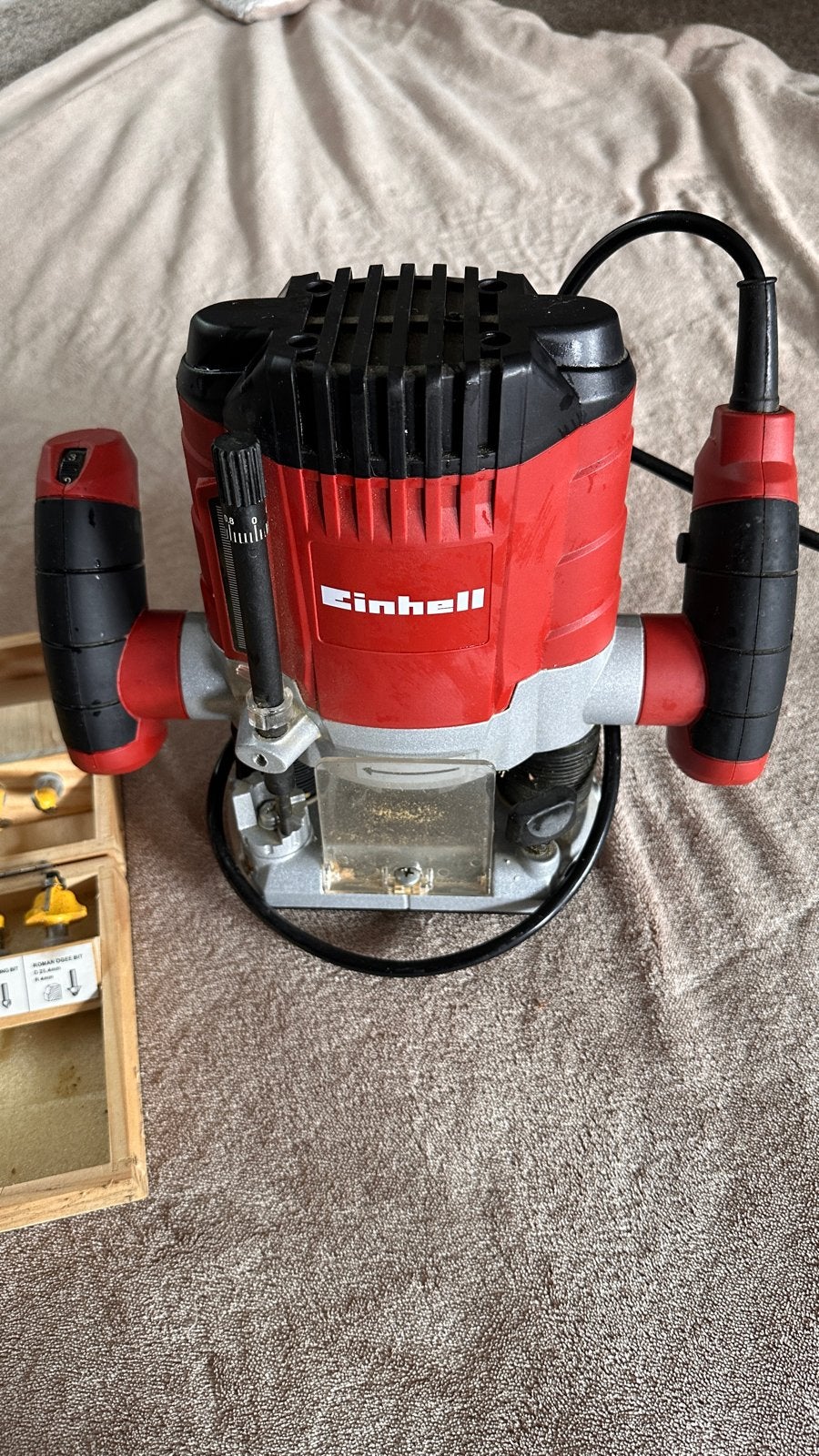 Einhell bovenfrees met bitjes, Ophalen, Zo goed als nieuw, Elektrisch, Bovenfrees