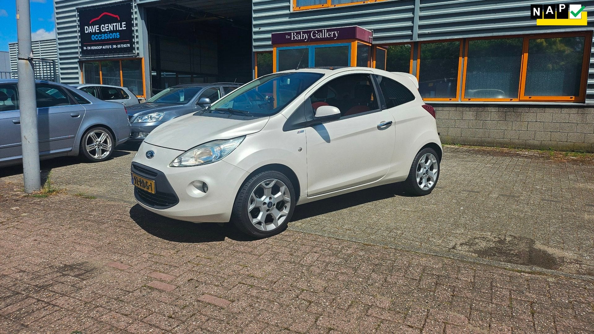 Ford Ka 1.2 Titanium X start/stop Panorama dak., Auto's, Voorwielaandrijving, Euro 5, Stof, 1242 cc