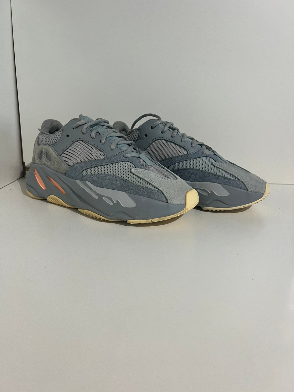 Yeezy 700 Inertia, Overige kleuren, ., Nieuw, Ophalen of Verzenden
