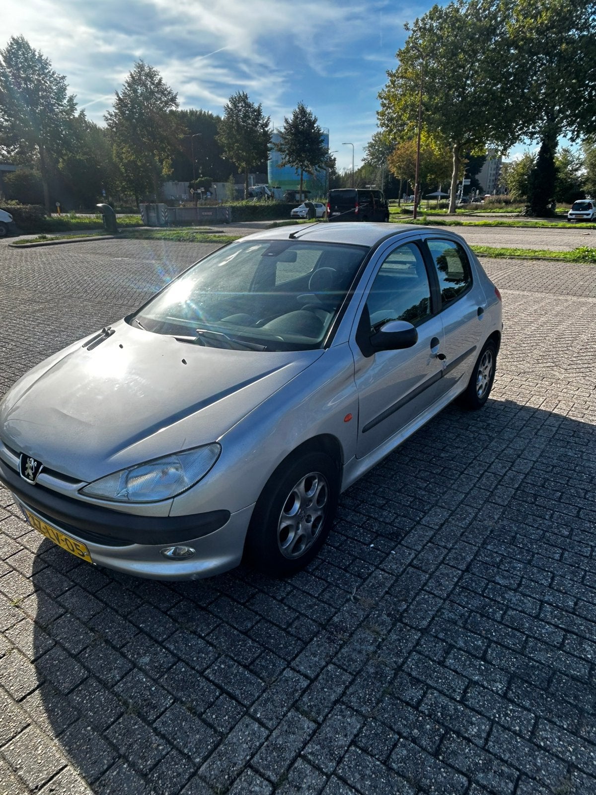 Peugeot 206 1.4 5D AUT 1999 Grijs lees beschrijving, Bedrijf, 1100 kg, Zilver of Grijs, 955 kg