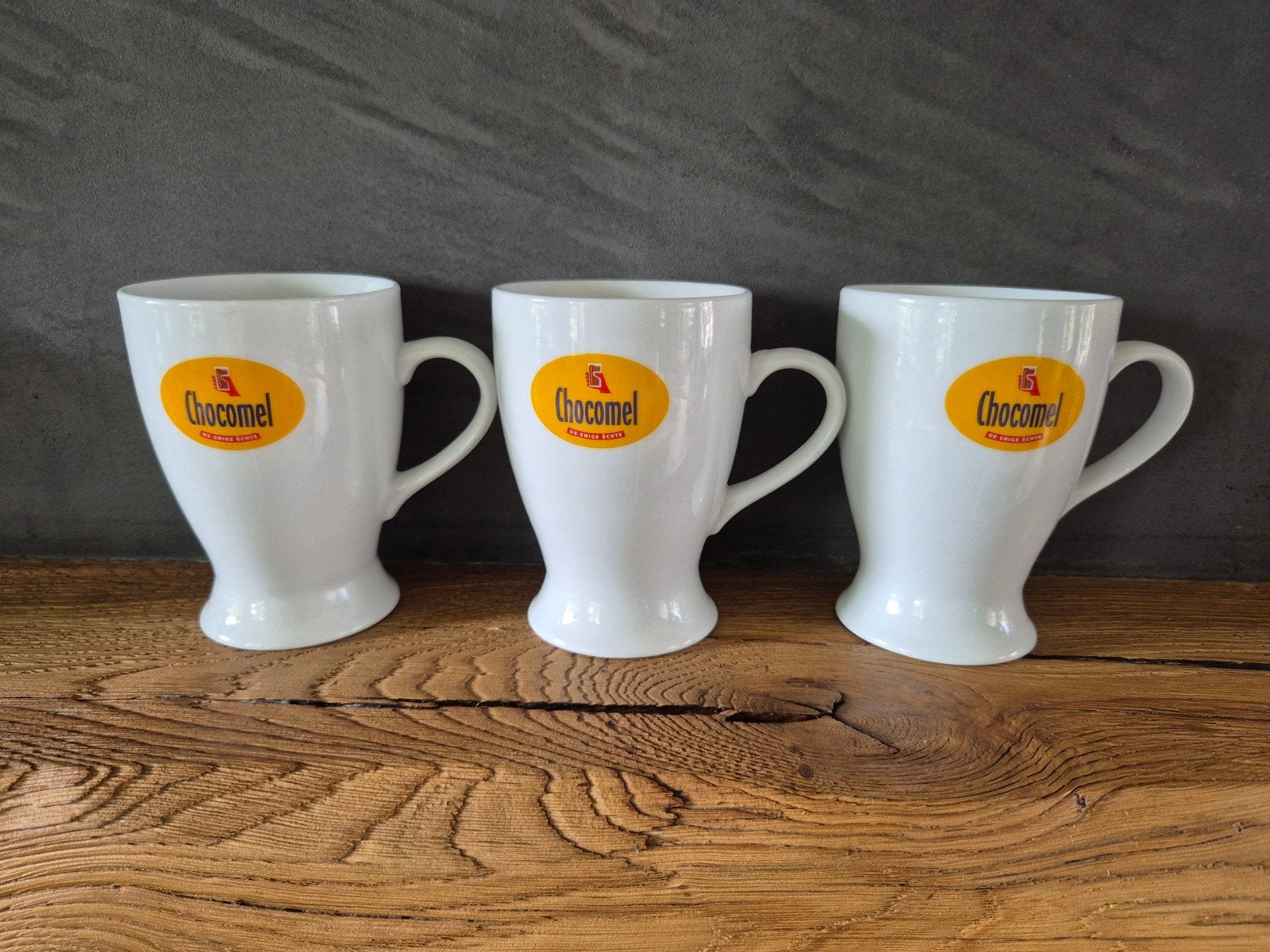3 witte chocomel mokken met 1 oor, Ophalen of Verzenden, Zo goed als nieuw, Porselein, Kop en/of schotel
