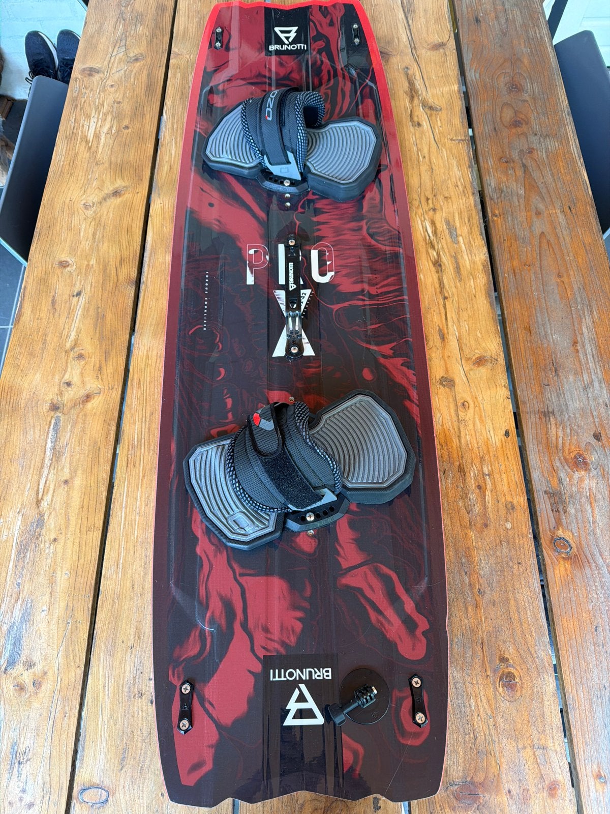 Brunotti Pro-X Kitesurf Board Freestyle Twintip, Watersport en Boten, Kitesurfen, Ophalen, Twintip, Kiteboard, 10 m²