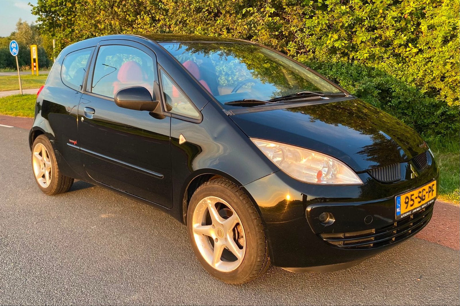 Mitsubishi Colt 1.3 Mivec CZ3 2006 Zwart, Auto's, Voorwielaandrijving, Stof, Origineel Nederlands, Overige kleuren