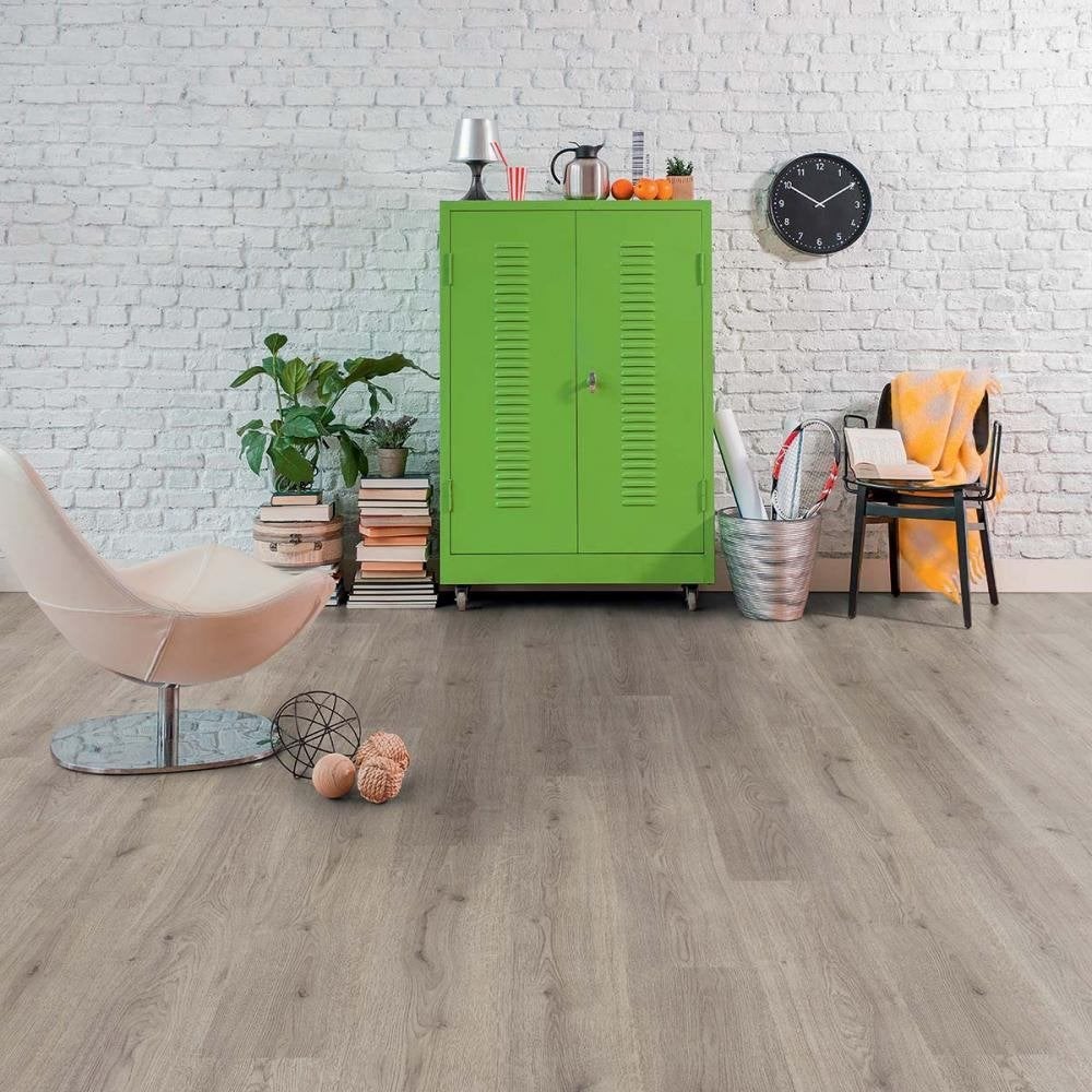 Trend Eiken Grijs D 3126 8mm 4X V Groef € 10,70, Nieuw, Ophalen of Verzenden, Laminaat, 75 m² of meer