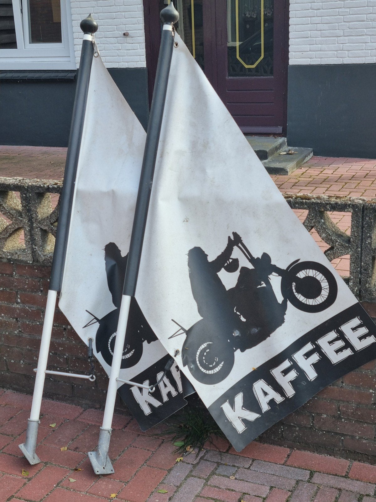 2 Gevelvlaggen van Duits motor café, Ophalen of Verzenden, Gebruikt, Motoren
