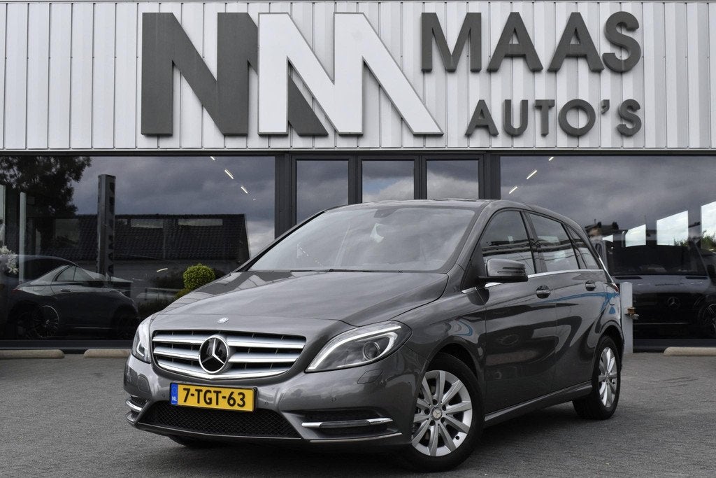 Mercedes-Benz B-klasse 180 Ambition, Gebruikt, Euro 6, 4 cilinders, Zilver of Grijs