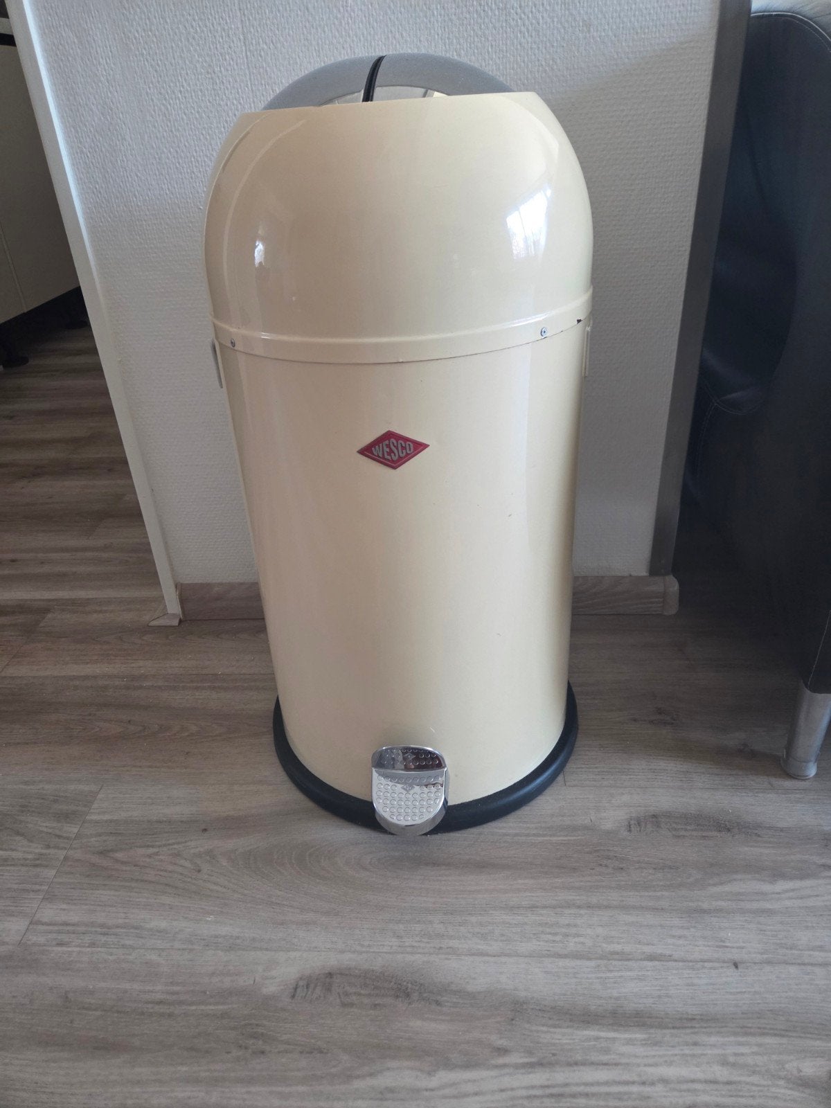 Wesco Pedaalemmer - Crème - Gebruikt, Huis en Inrichting, Woonaccessoires | Prullenbakken, Gebruikt, Met pedaal, 40 liter of meer