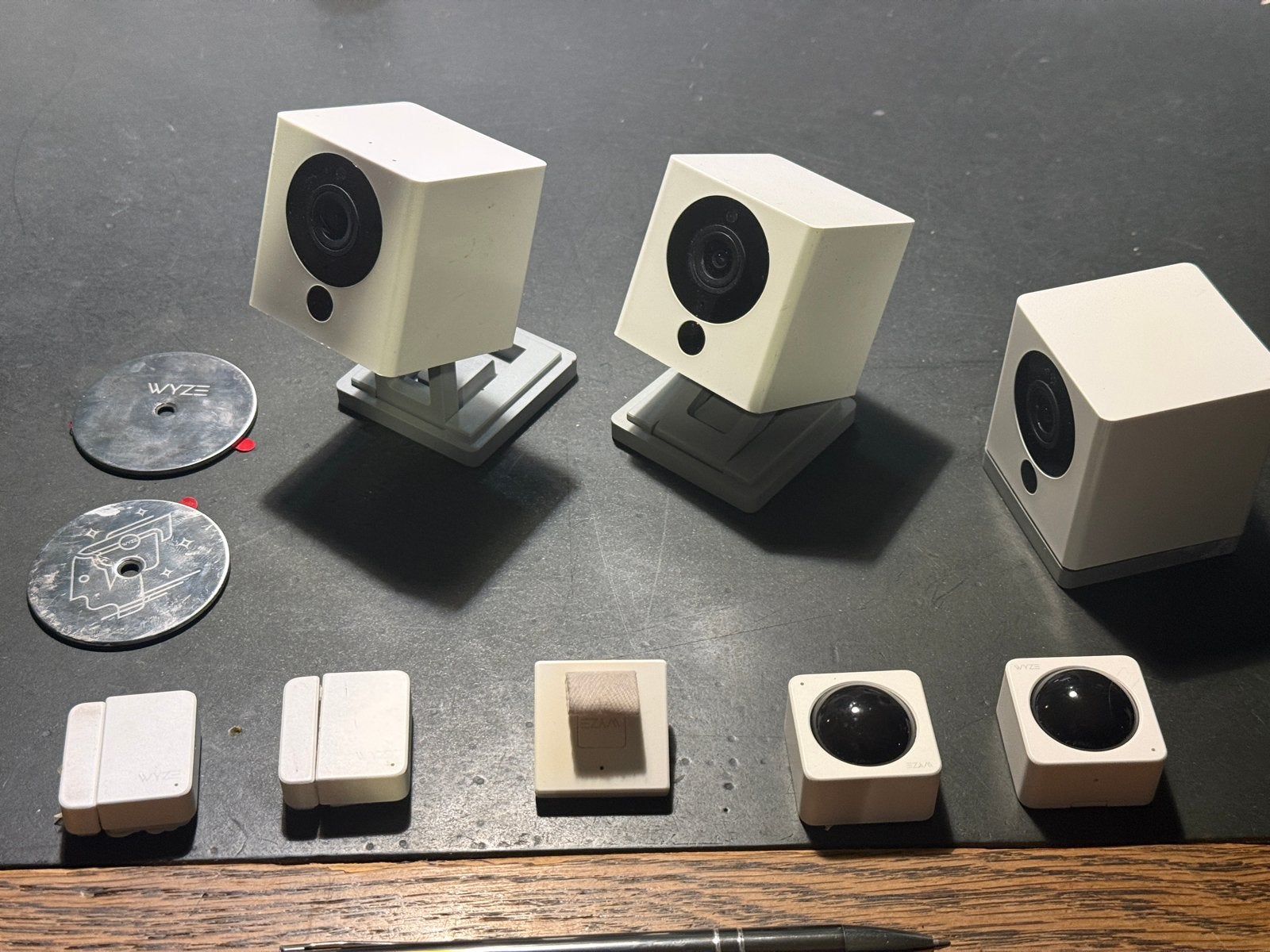 Wyze Beveiligingsset: 3 Camera's, Sensoren & Hub, Ophalen of Verzenden, Gebruikt, Binnencamera
