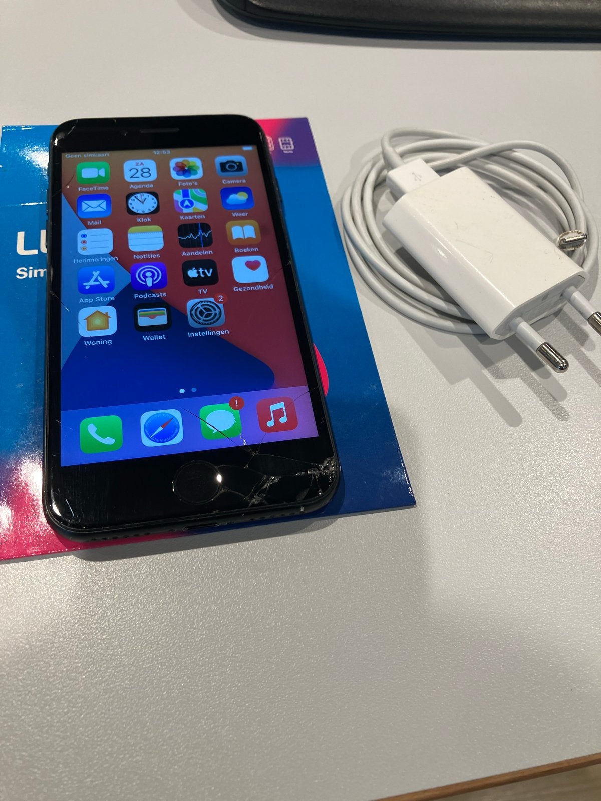 IPhone 7 32GB met originele lader en 83% batterij, Telecommunicatie, Mobiele telefoons | Apple iPhone, 83 %, Gebruikt, Zwart, 32 GB