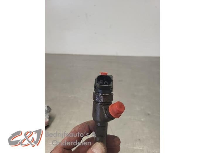Verstuiver (diesel) van een Mercedes Vito, Auto-onderdelen, Brandstofsystemen, Gebruikt, -, Ophalen of Verzenden, -