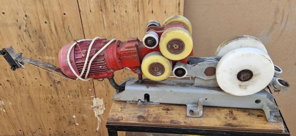 Berlemann inova 200 tbv automatische schuifpoort , schuifhek, Ophalen, Gebruikt