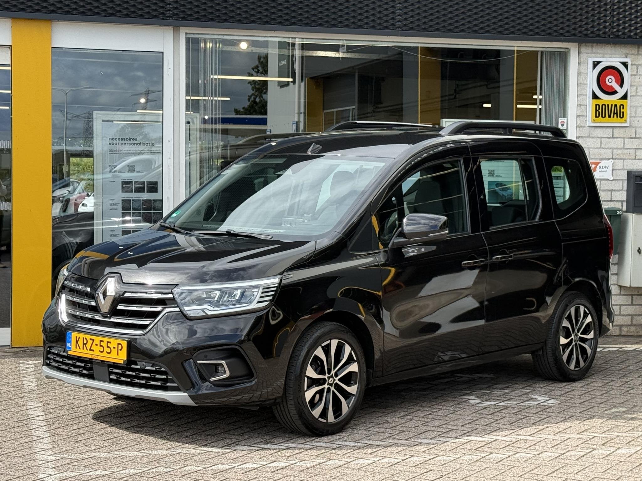 Renault Kangoo Intens | Trekhaak | Navigatie | Achteruitrijc, Auto's, Voorwielaandrijving, Stof, Gebruikt, Euro 6