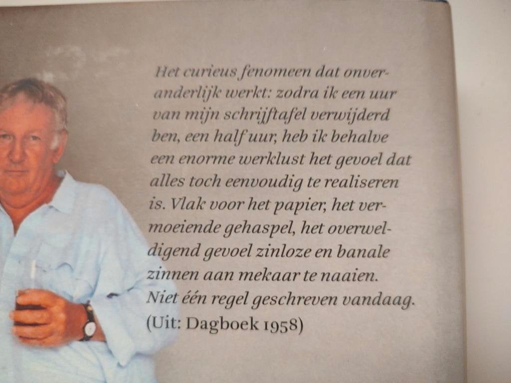 De wolken - Hugo Claus ISBN 9789023459224, Ophalen of Verzenden