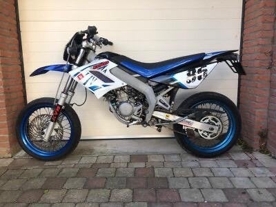 Derbi Senda SM 50cc - Blauw/Wit, Ophalen, Gebruikt, 50 cc, 5 versnellingen