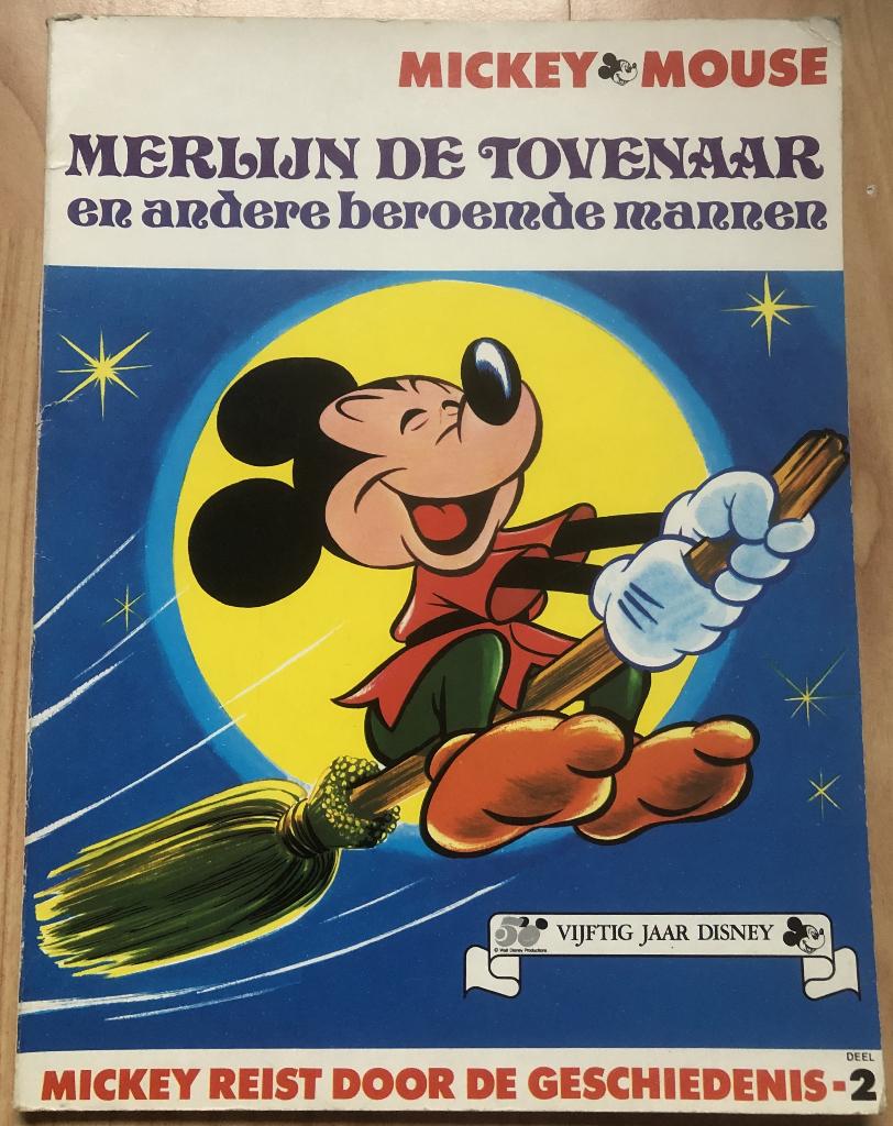 MICKEY MOUSE - MERLIJN DE TOVENAAR EN ANDERE, Eén stripboek, Ophalen of Verzenden, Zo goed als nieuw