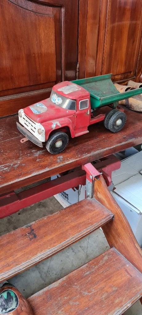 blikken vrachtwagen, Ophalen