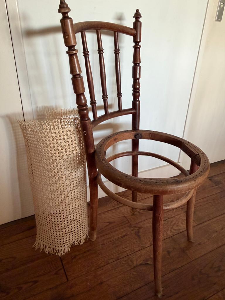 Antieke Thonet stoel, Ophalen