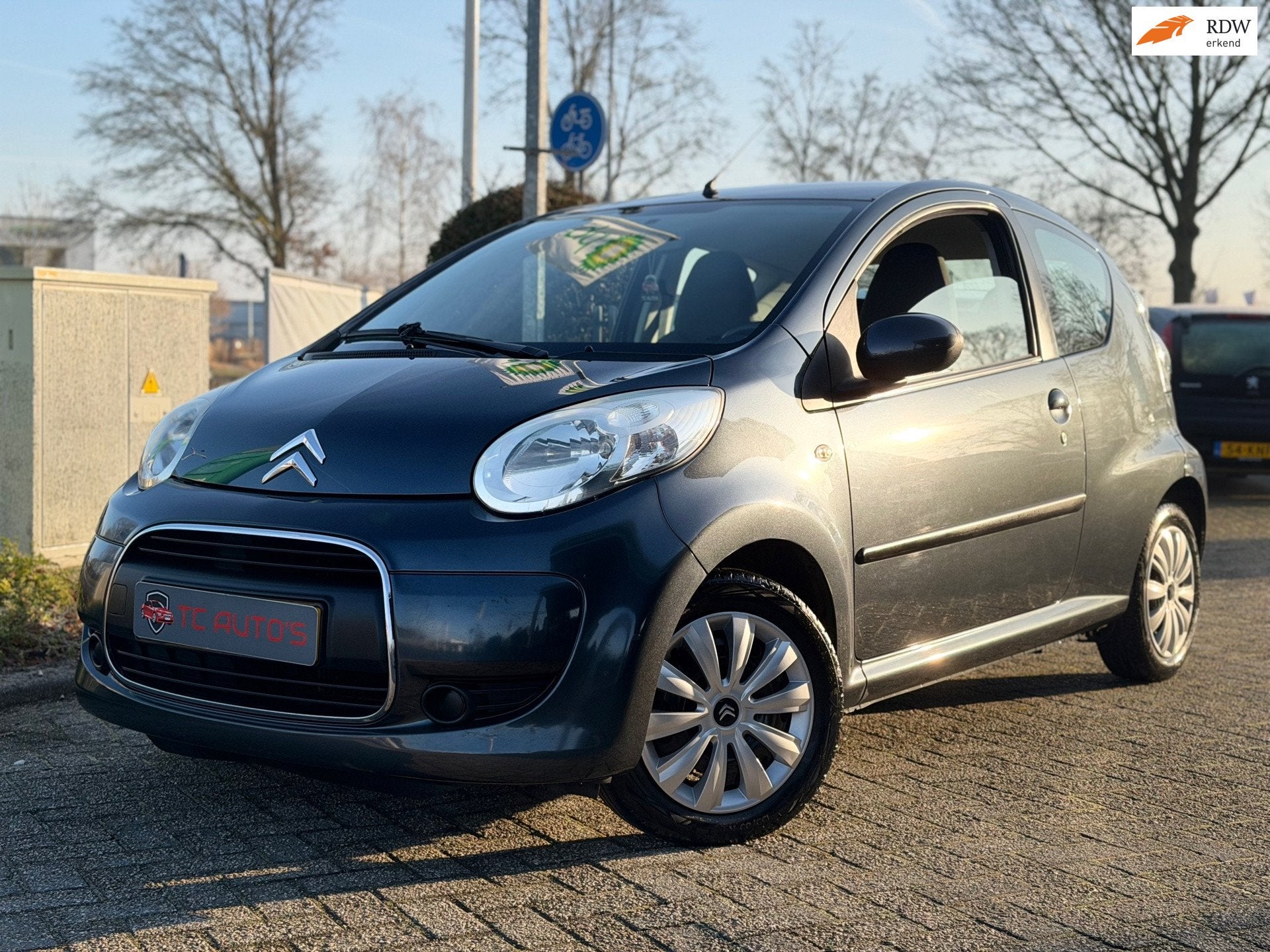 Citroen C1 1.0-12V AUTOMAAT nieuwe apk, Euro 5, Gebruikt, 4 stoelen, C1