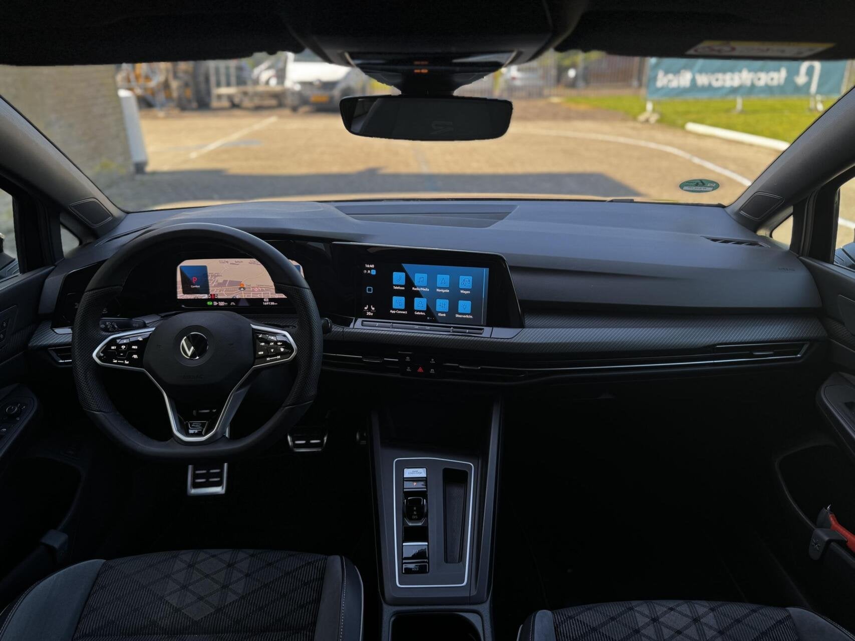 Volkswagen Golf Variant 1.5eTSI R-Line|Matrix|Camera|Carplay, Euro 6, 700 kg, Alcantara, Zwart