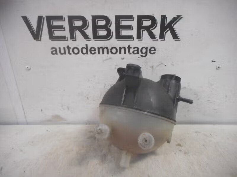 KOELVLOEISTOF RESERVOIR A (W169) (169-500--0149), Auto-onderdelen, Gebruikt, Mercedes-Benz AG, Ophalen of Verzenden, Dialog.mb@mercedes-benz.com