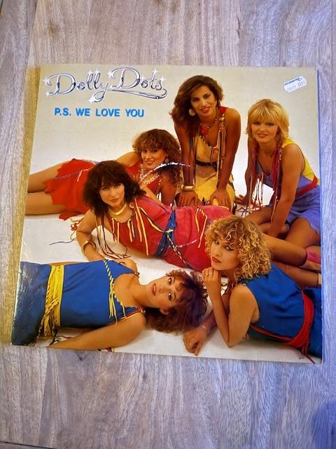P.S. We Love You" van de Dolly Dots. Elpee. Vinyl, Ophalen of Verzenden, Gebruikt, 12 inch