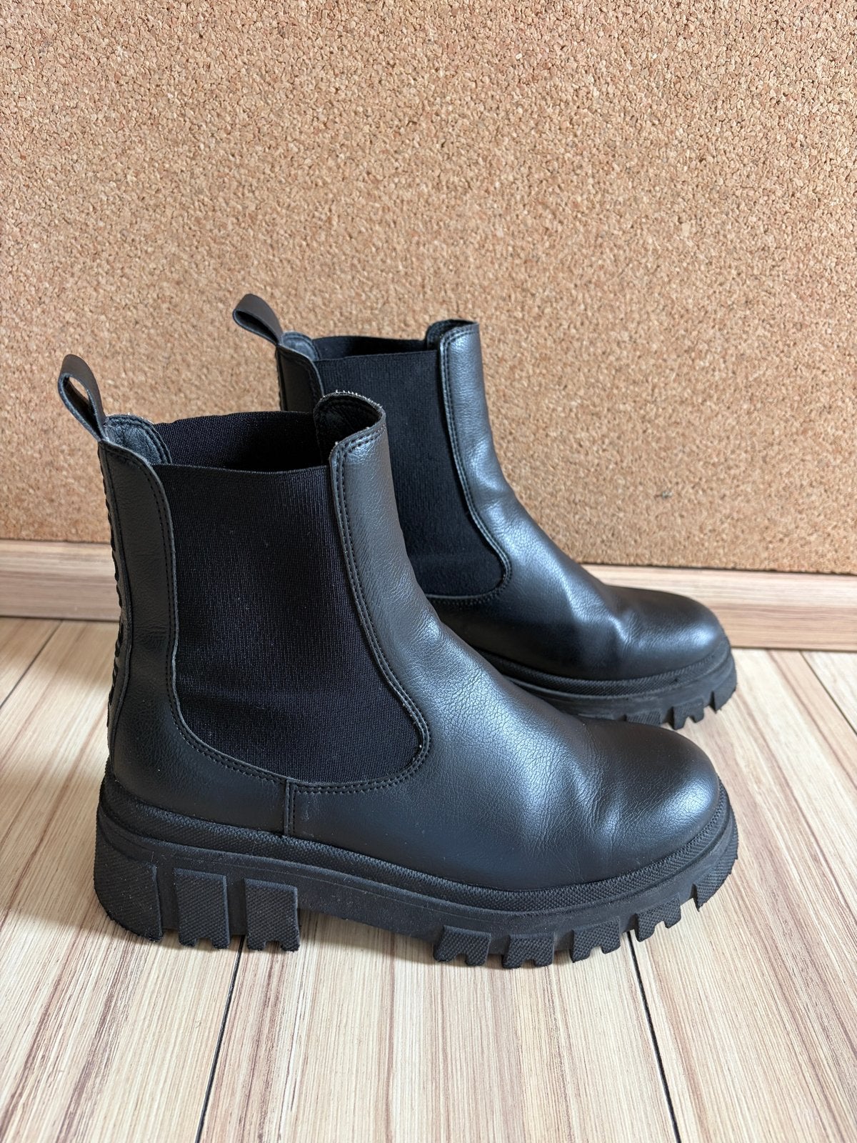Joline Jolink Chunky Boots Maat 38 - Vegan Appel Leer, Kleding | Dames, Ophalen of Verzenden, Gedragen, Zwart, Lage of Enkellaarzen