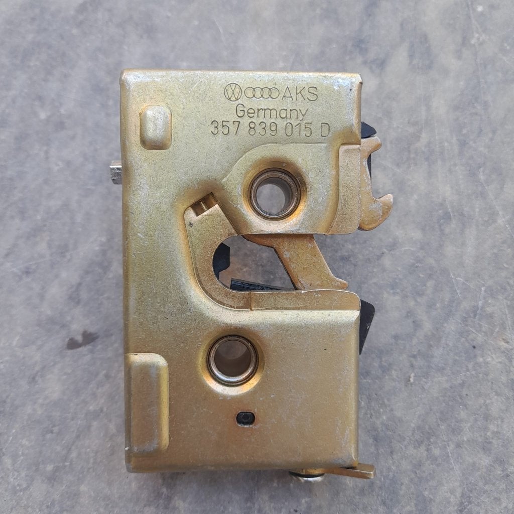 VW Passat B3 achterdeurslot links 1988 - 1993 357839015D, Ophalen of Verzenden