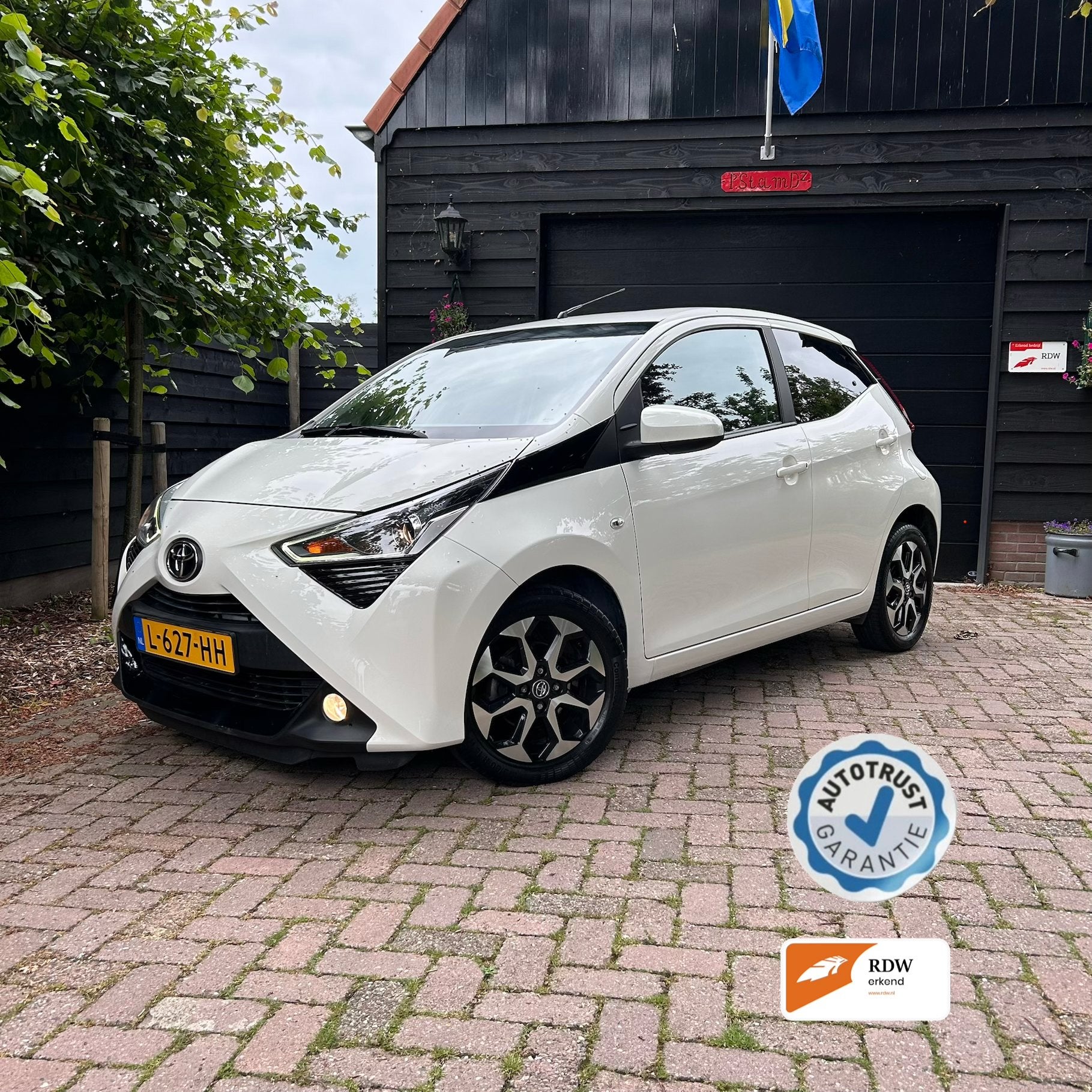 Toyota Aygo 1.0 VVT-I X-Joy | Carplay | Cam | Luxe | 6M Gara, Voorwielaandrijving, Stof, Wit, Origineel Nederlands